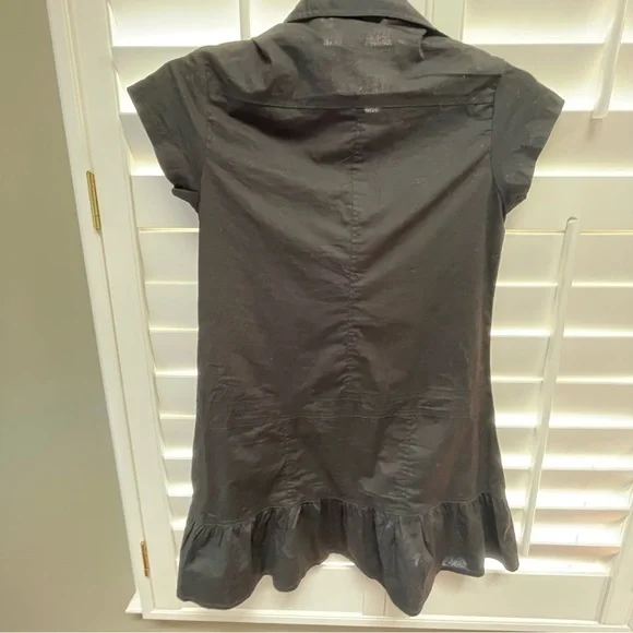 Black Cap Sleeve Ruffled Button Down Shirt - Picture 2 of 6